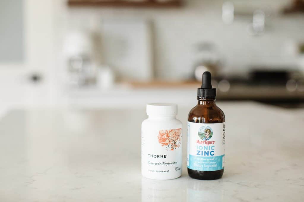 zinc and quercetin supplements on counter
